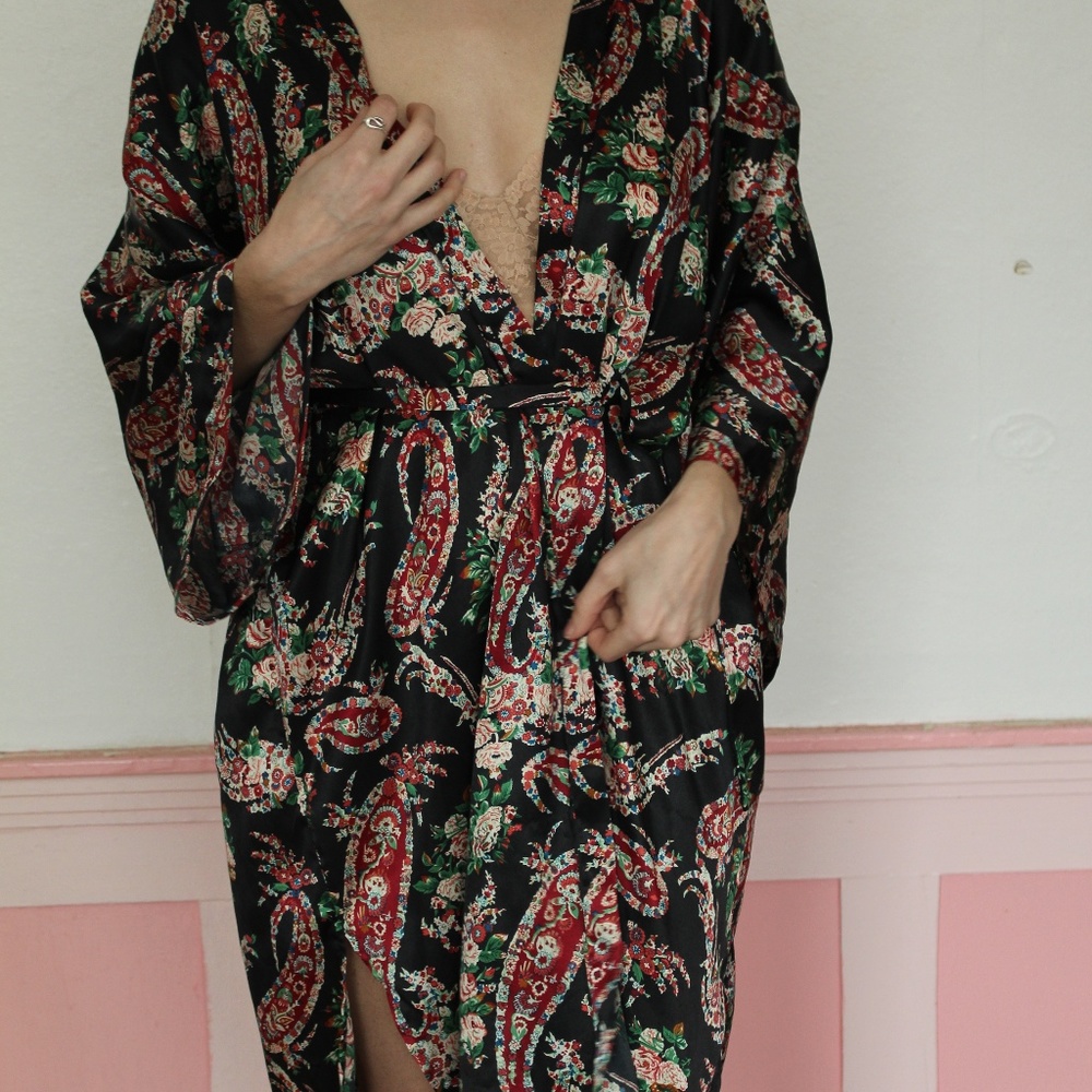 90s Victoria's Secret Robe